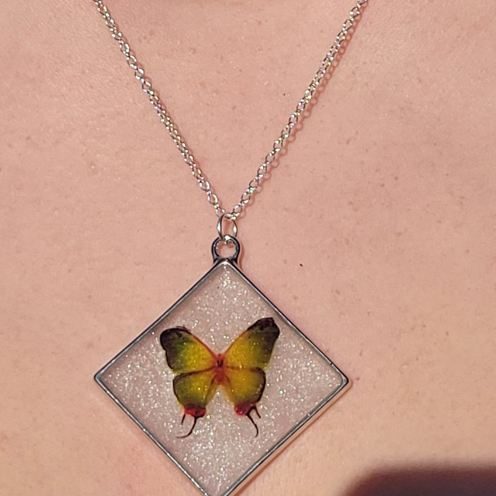 Catching butterfly sparkle necklace